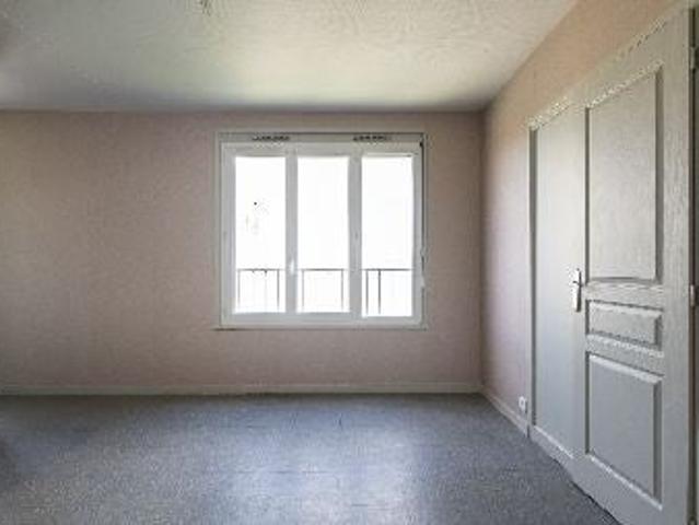 Location Appartement Rue Jean de Boschère, La Châtre