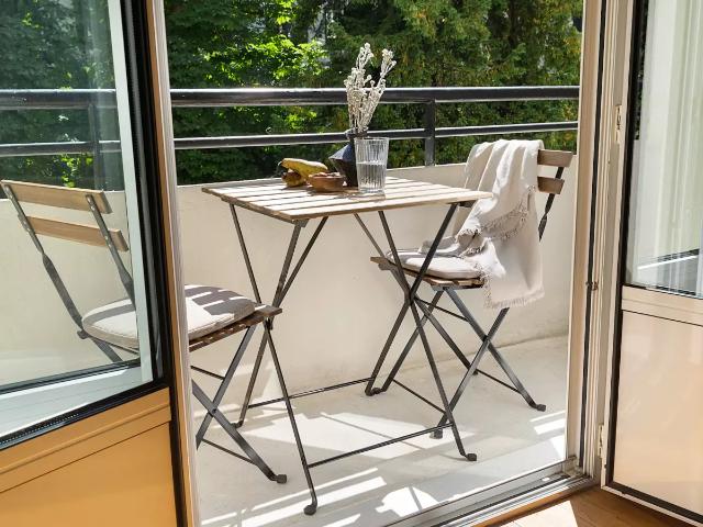 Location Appartement Rue Jean de La Fontaine, Paris