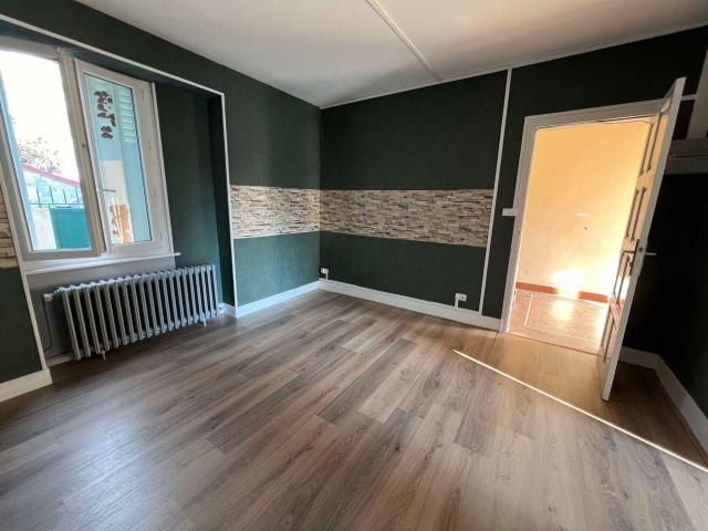 Location Appartement Place Jean Jaurès, Montluçon