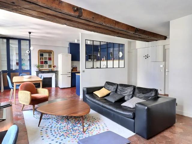 Location Appartement Rue Jean Jacques Rousseau, Paris