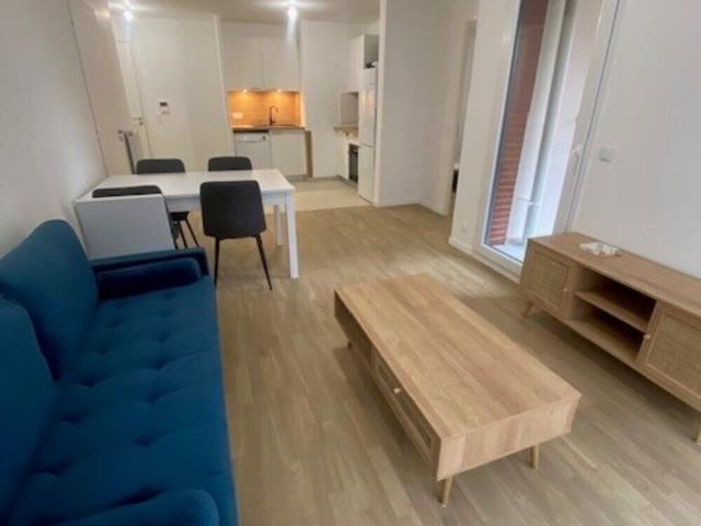 Location Appartement Rue Jean Jacques Rousseau, Romainville