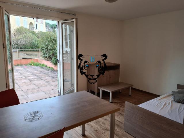Location Appartement Rue Jean Jaurès, Fréjus