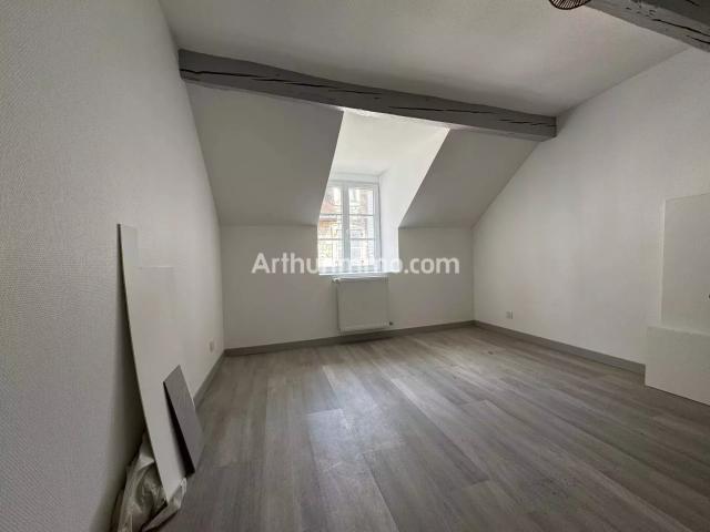 Location Appartement Rue Jean Jaurès, Lons le Saunier