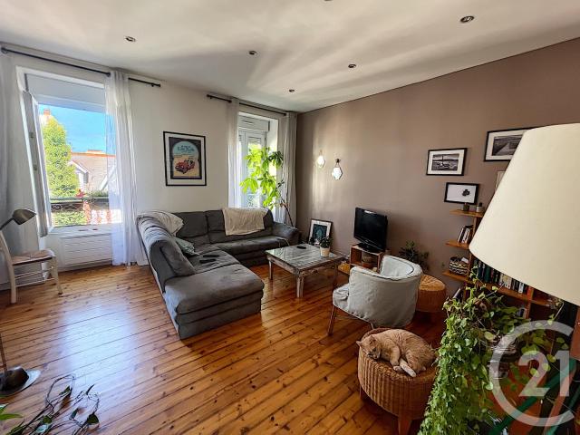 Location Appartement Rue Jean Jaurès, Loperhet