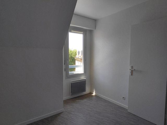 Location Appartement Rue Jean Marie Neuville, Moulins