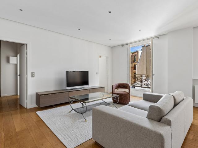 Location Appartement Rue Jean Mermoz, Paris