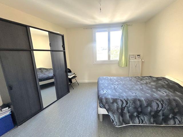 Location Appartement Rue Jean Moulin, Aurillac
