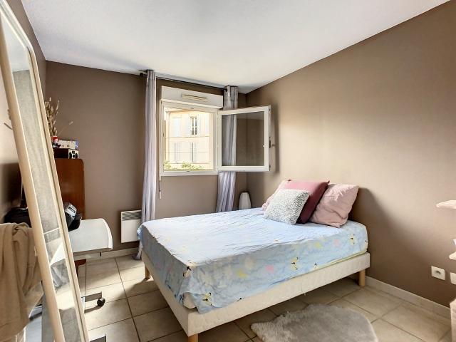 Location Appartement Rue Jeanne Jugan, Marseille
