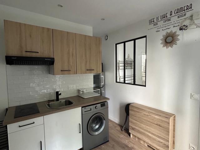 Location Appartement Rue Jeanne Jugan, Paris
