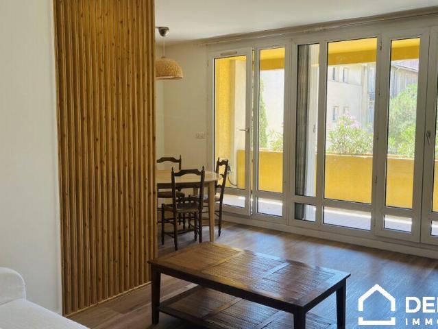Location Appartement Rue Jules Moulet, Marseille