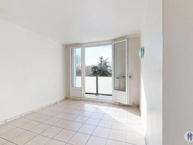 Location Appartement Rue Jules Verne, Échirolles