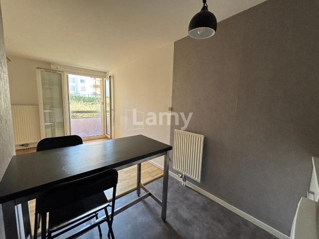 Location Appartement Rue Octave Terrillon, Dijon