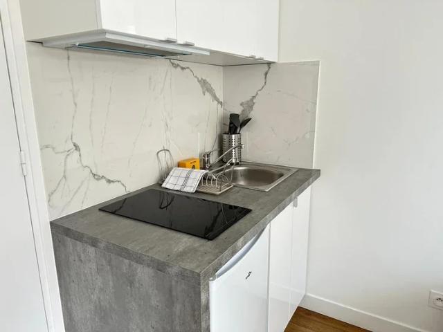 Location Appartement Rue Olivier de Serres, Paris