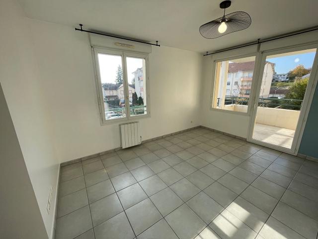 Location Appartement Rue Louis Chauvin, Pont de Chéruy