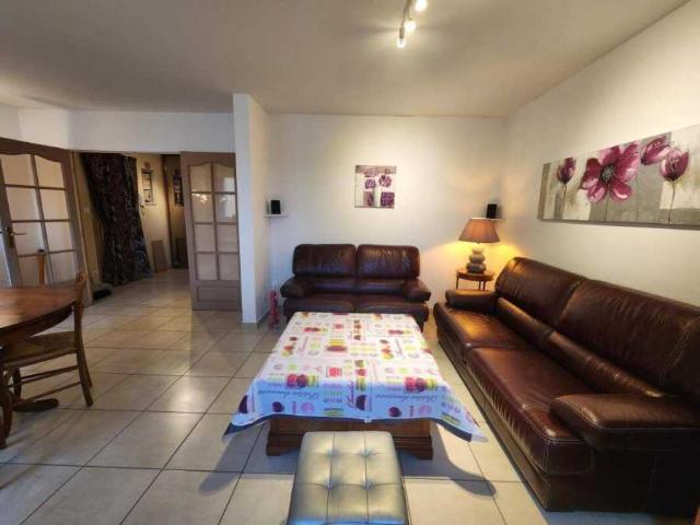 Location Appartement Rue Louis Braille, Villeurbanne
