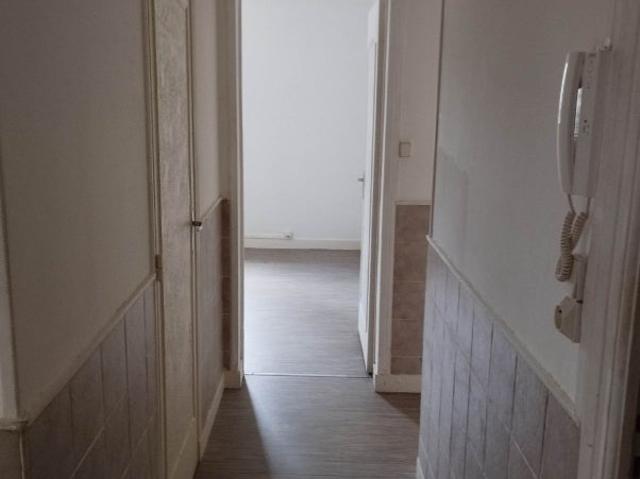 Location Appartement Rue Louis Hanot, Charleville Mézières