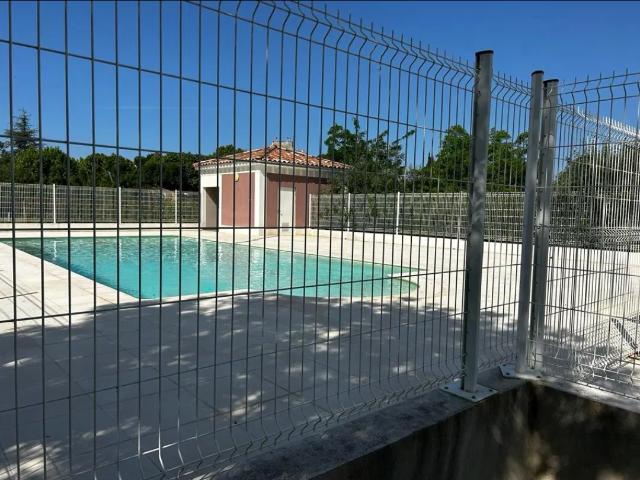 Location Appartement Rue Louis Leprince Ringuet, Marseille