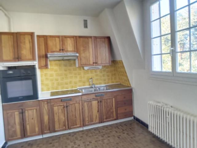 Location Appartement Rue Louis Moreau, Étampes