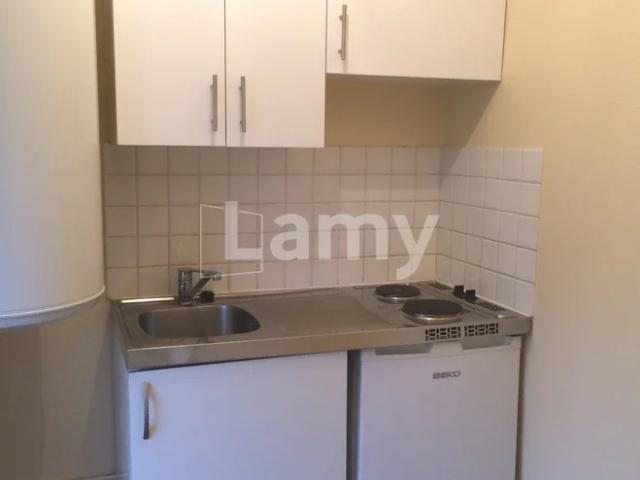 Location Appartement Rue Louis Postel, Rennes
