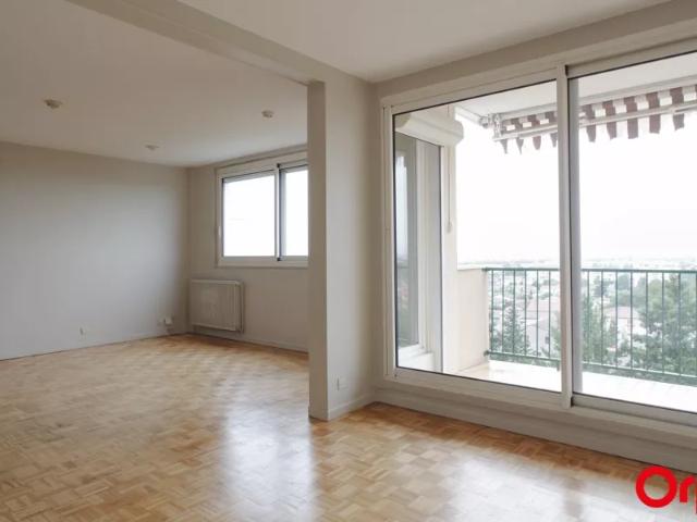 Location Appartement Rue Louise Michel, Vénissieux