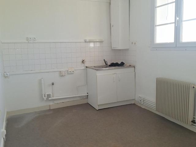 Location Appartement Rue Louise Michel, Vierzon