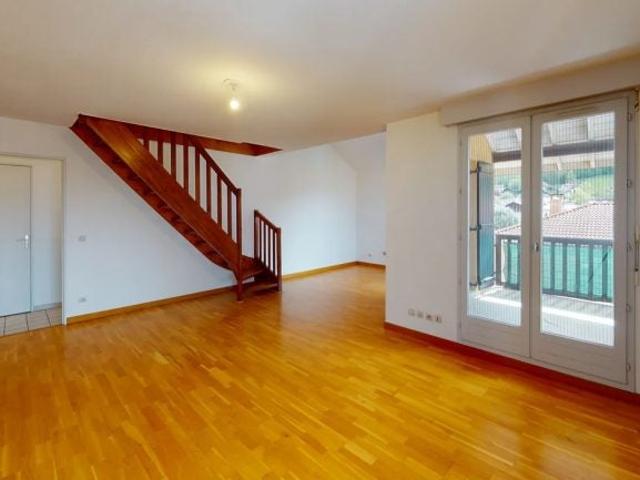Location Appartement Rue Louise Michel, Le Versoud