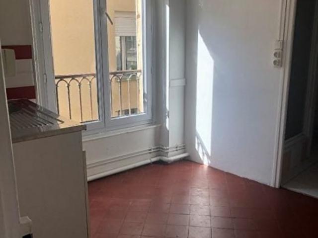 Location Appartement Rue Longues Pieces, Haravilliers