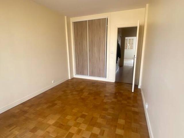 Location Appartement Rue Laurent Fignon, Montigny le Bretonneux