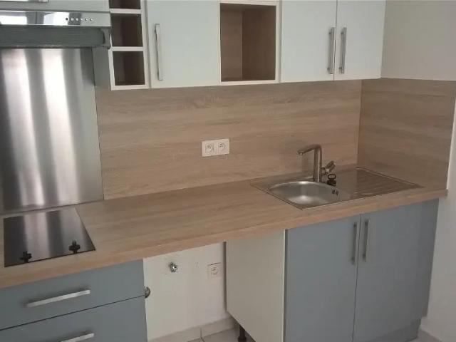 Location Appartement Rue Lazare Hoche, Perpignan