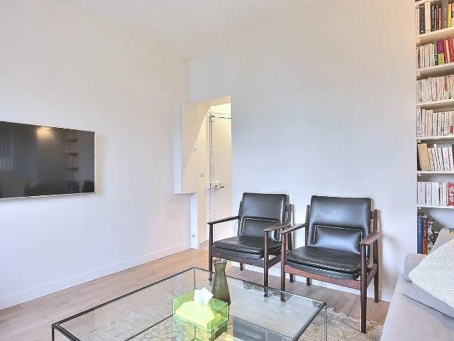 Location Appartement Rue Labat, Paris