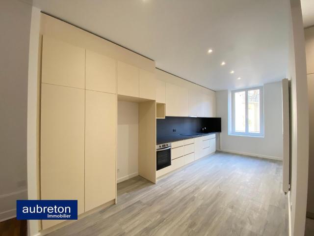 Location Appartement Rue Lakanal, Grenoble
