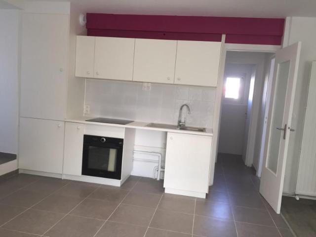 Location Appartement Rue Lamartine, Chazelles sur Lyon