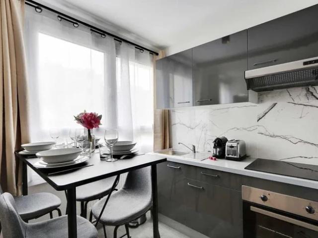 Location Appartement Rue Lecourbe, Paris
