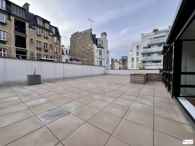 Location Appartement Rue Lecourbe, Paris