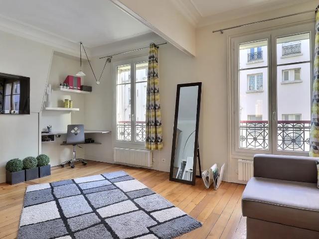 Location Appartement Rue Legendre, Paris