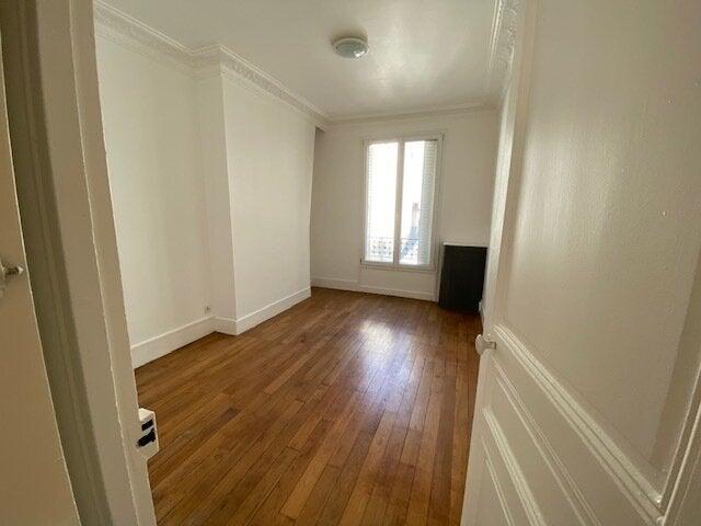 Location Appartement Rue Legendre, Paris