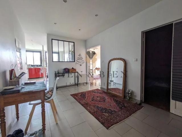 Location Appartement Rue Léo Saignat, Bordeaux