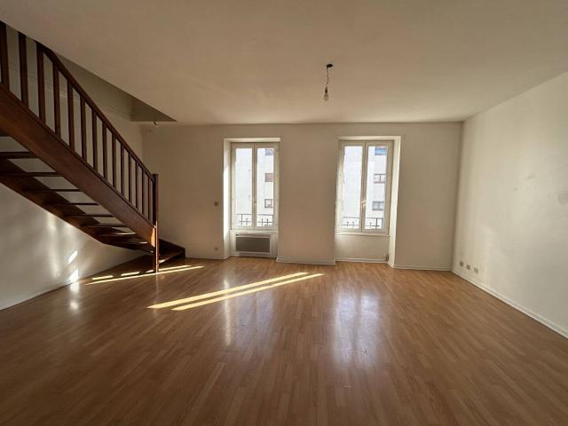 Location Appartement Rue Léon Blum, Villeurbanne
