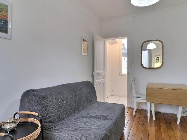 Location Appartement Rue Léon Frot, Paris