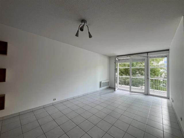 Location Appartement Rue Léon Jouhaux, Bordeaux