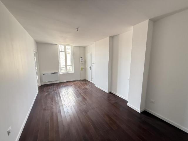 Location Appartement Rue Léon Nautin, Saint Étienne