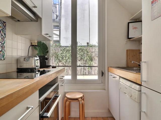 Location Appartement Rue Léopold Bellan, Paris