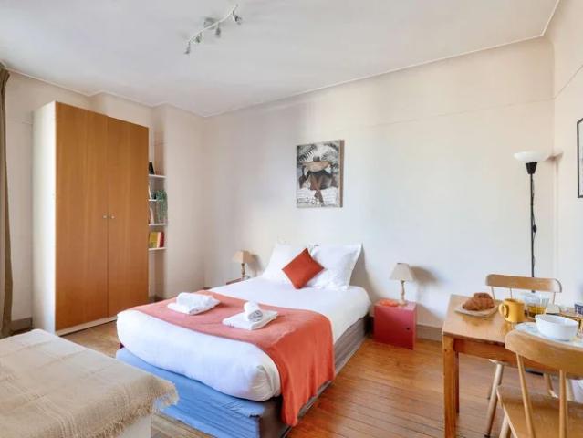 Location Appartement Rue Lhomond, Paris