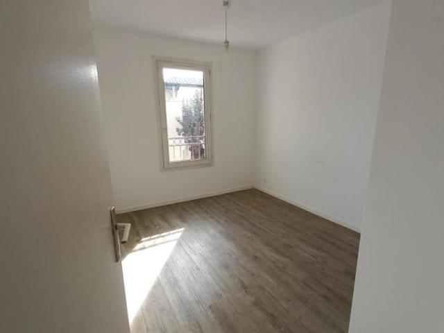Location Appartement Rue Lindbergh, Grenoble