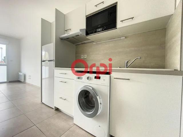 Location Appartement Rue Luc de Vauvenargues, Perpignan