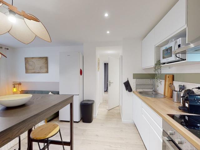 Location Appartement Rue Lucien Cassagne, Toulouse