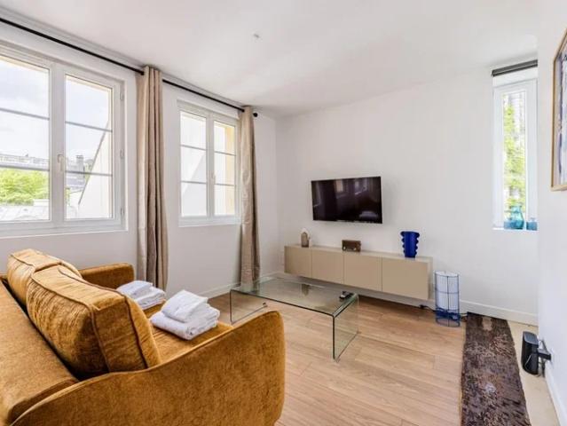Location Appartement Rue Mouffetard, Paris