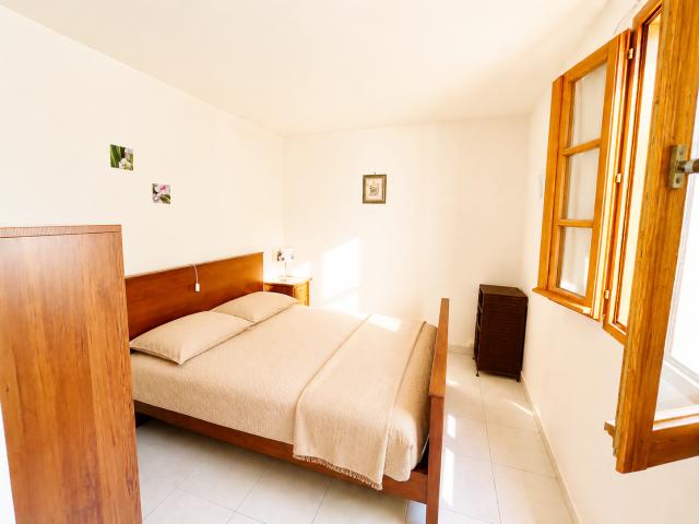 Location Appartement Rue Monseigneur Casanova, Corte