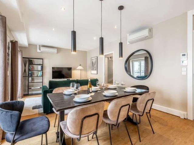 Location Appartement Rue Monsigny, Paris