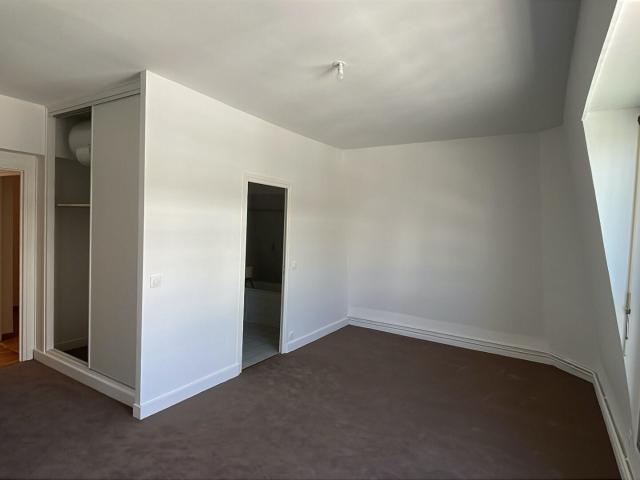 Location Appartement Rue Montalivet, Paris
